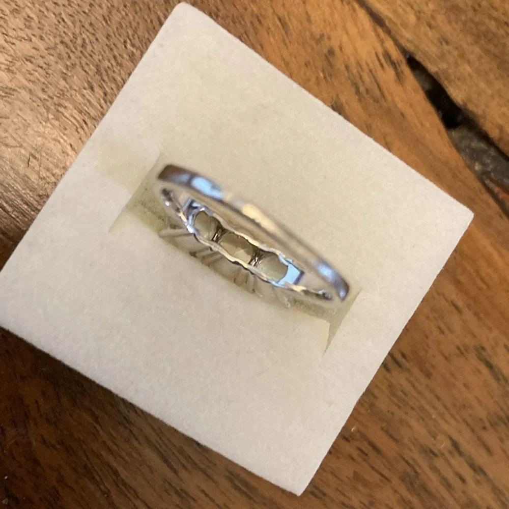 3 Stone Moonstone - Picture 4 of 9